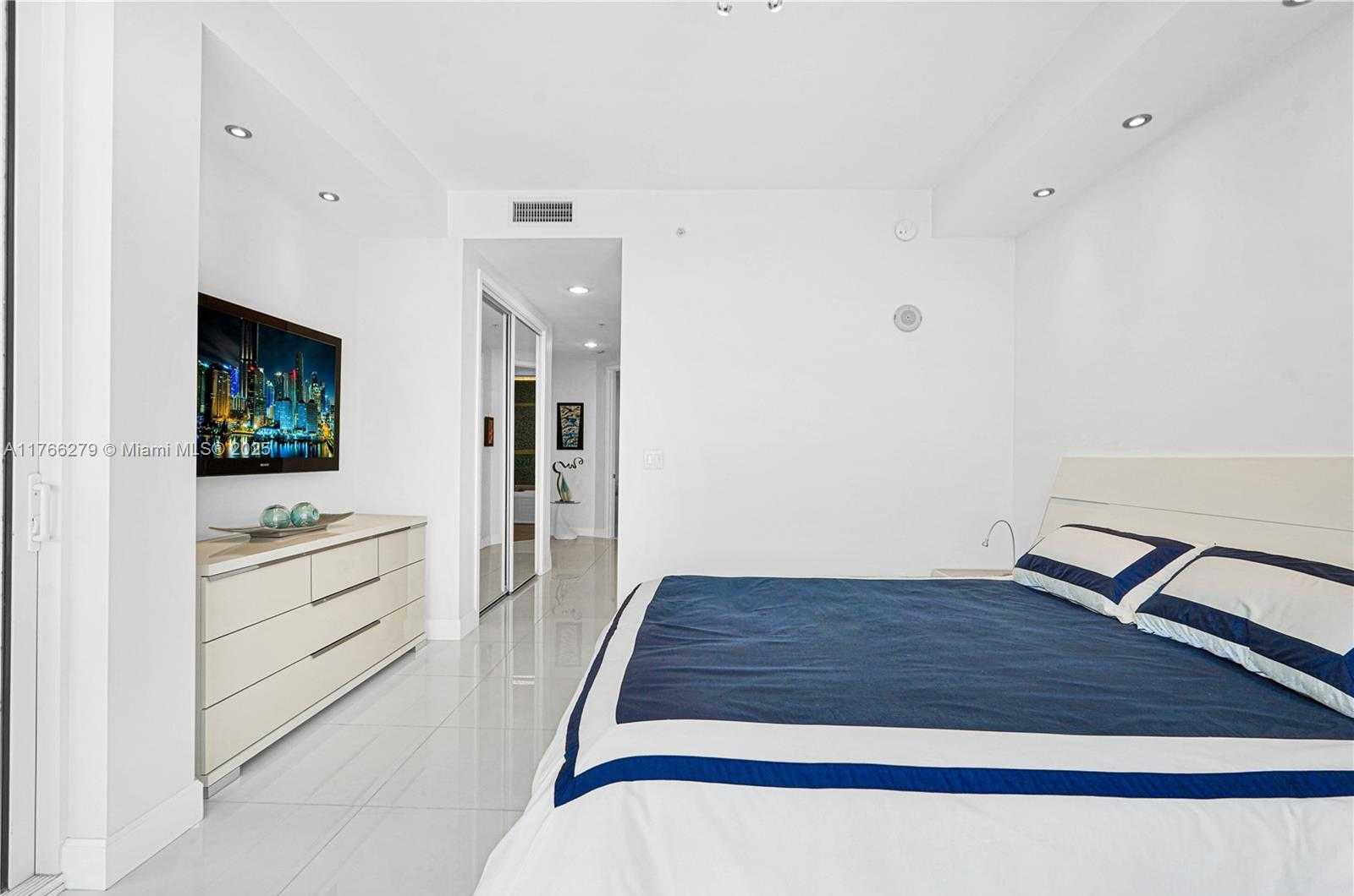 Small Image of 18201 COLLINS AVE #3608, Sunny Isles Beach Number 44