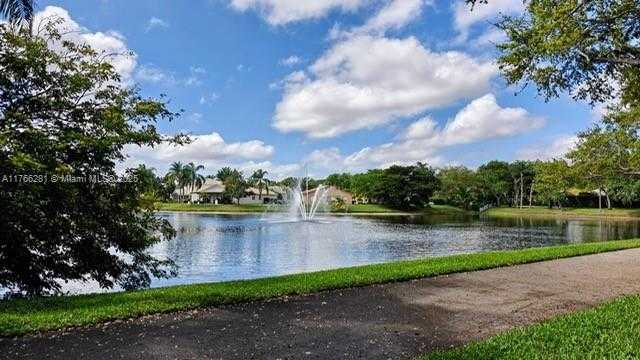 Small Image of 10311 SOUTH WEST 18TH ST #10311, Miramar Number 13