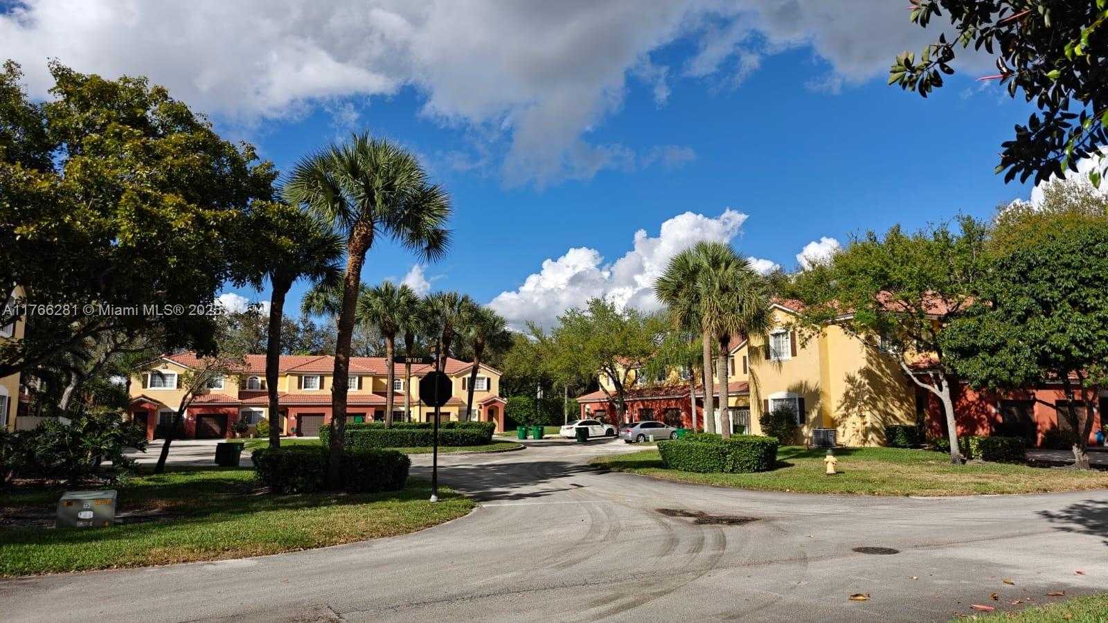 Small Image of 10311 SOUTH WEST 18TH ST #10311, Miramar Number 4