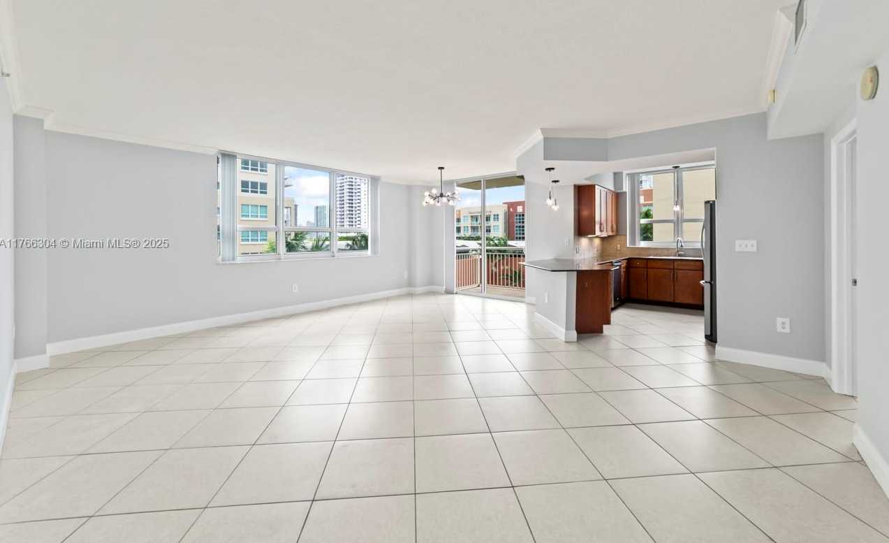 Small Image of 2000 NORTH BAYSHORE DRIVE #527, Miami Number 2