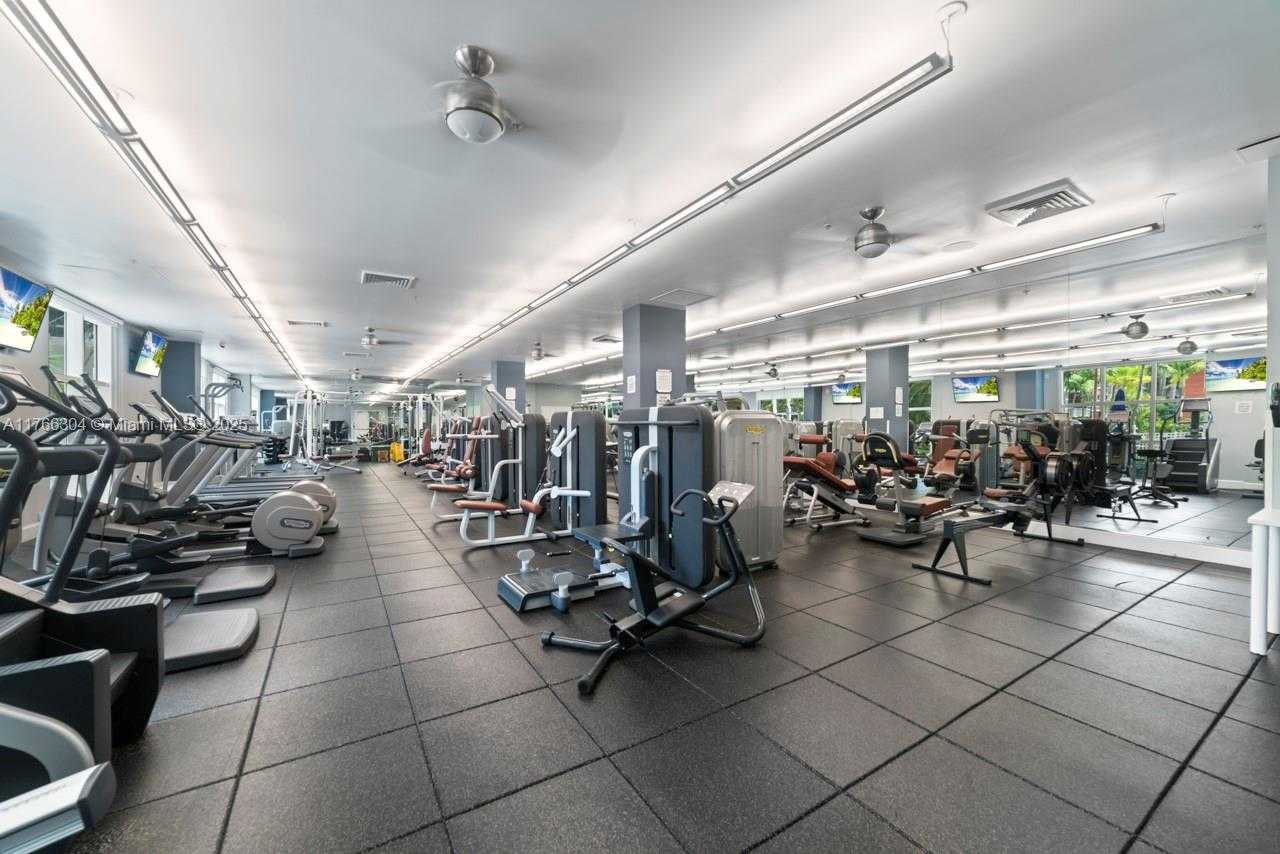 Small Image of 2000 NORTH BAYSHORE DRIVE #527, Miami Number 26