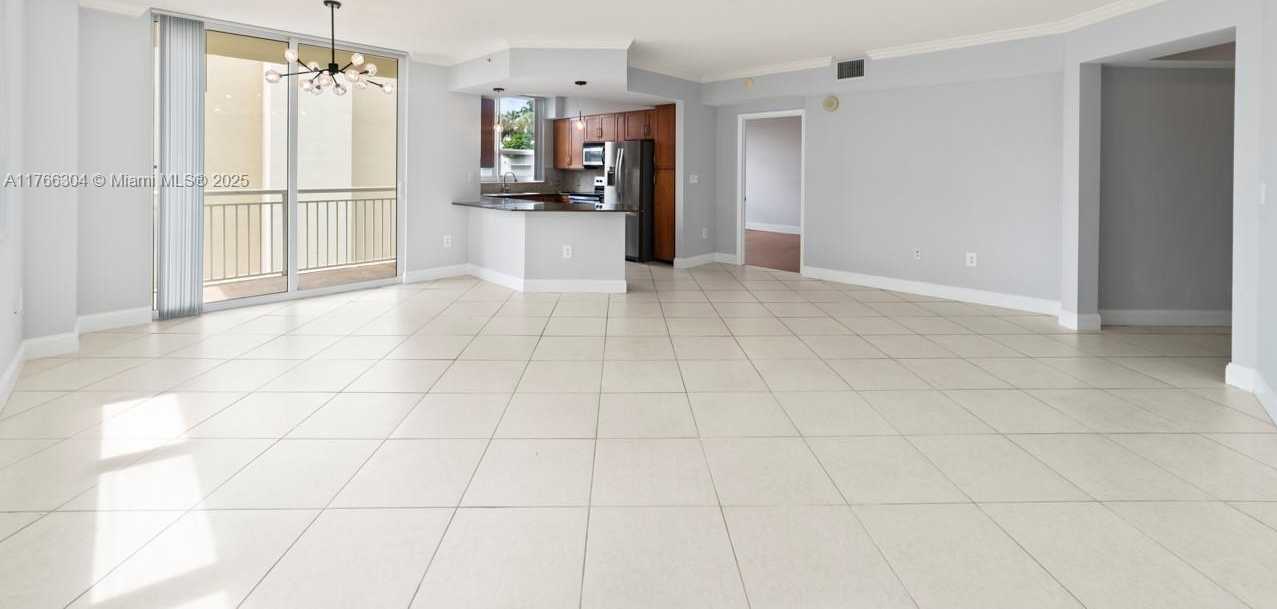 Small Image of 2000 NORTH BAYSHORE DRIVE #527, Miami Number 3