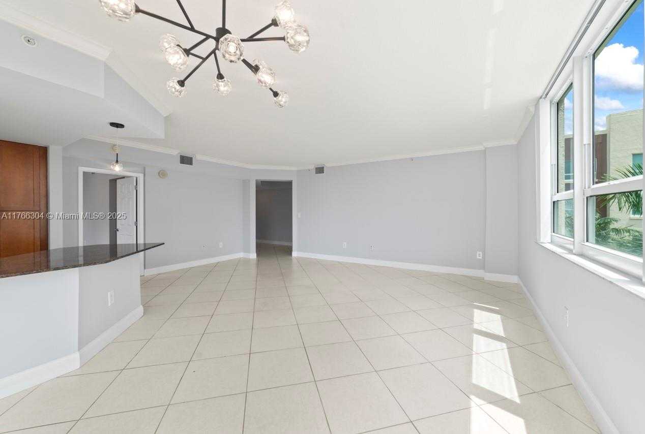 Small Image of 2000 NORTH BAYSHORE DRIVE #527, Miami Number 4