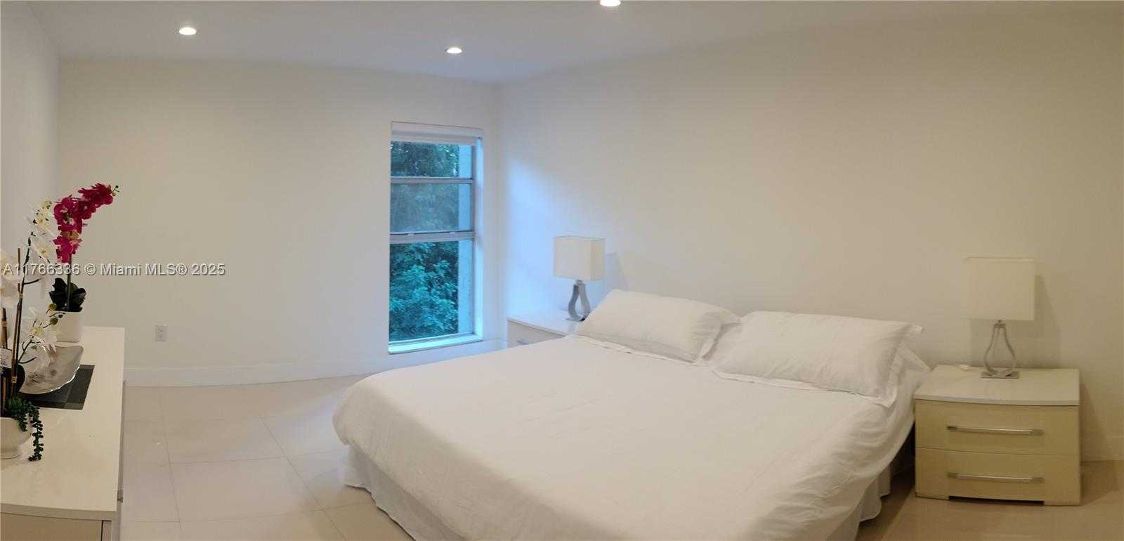 Small Image of 201 178TH DR #234, Sunny Isles Beach Number 9