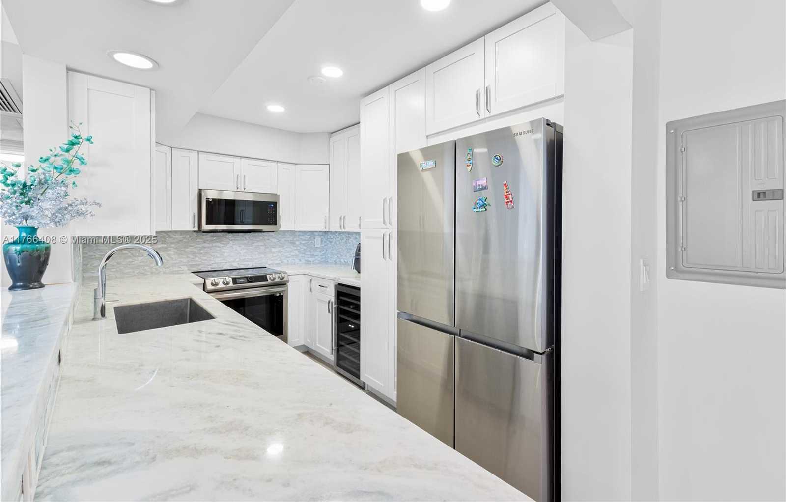 Small Image of 2501 SOUTH OCEAN DR #536, Hollywood Number 6