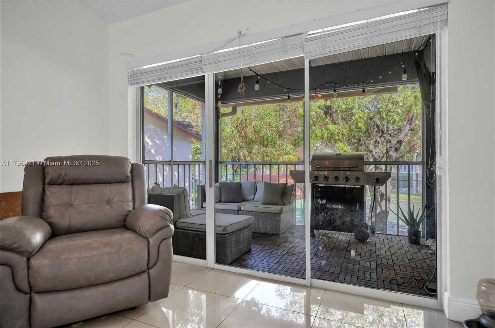 Small Image of 9503 SOUTH WEST 140 TH CT #9503, Miami Number 11