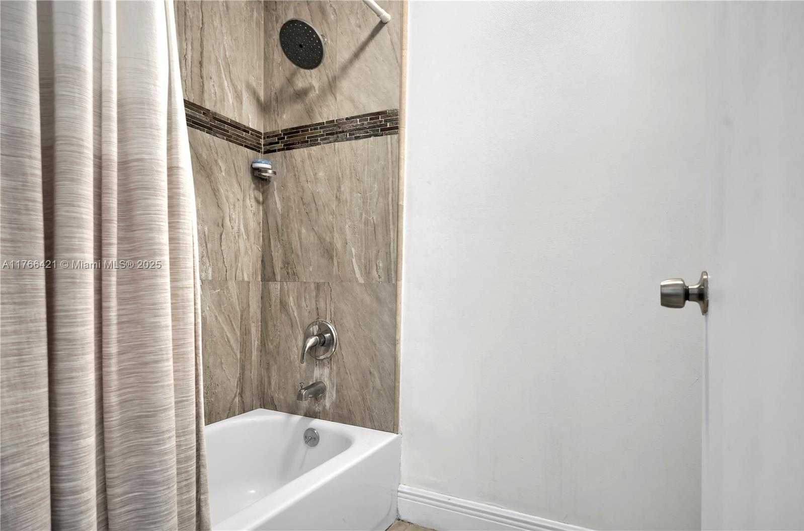 Small Image of 9503 SOUTH WEST 140 TH CT #9503, Miami Number 20