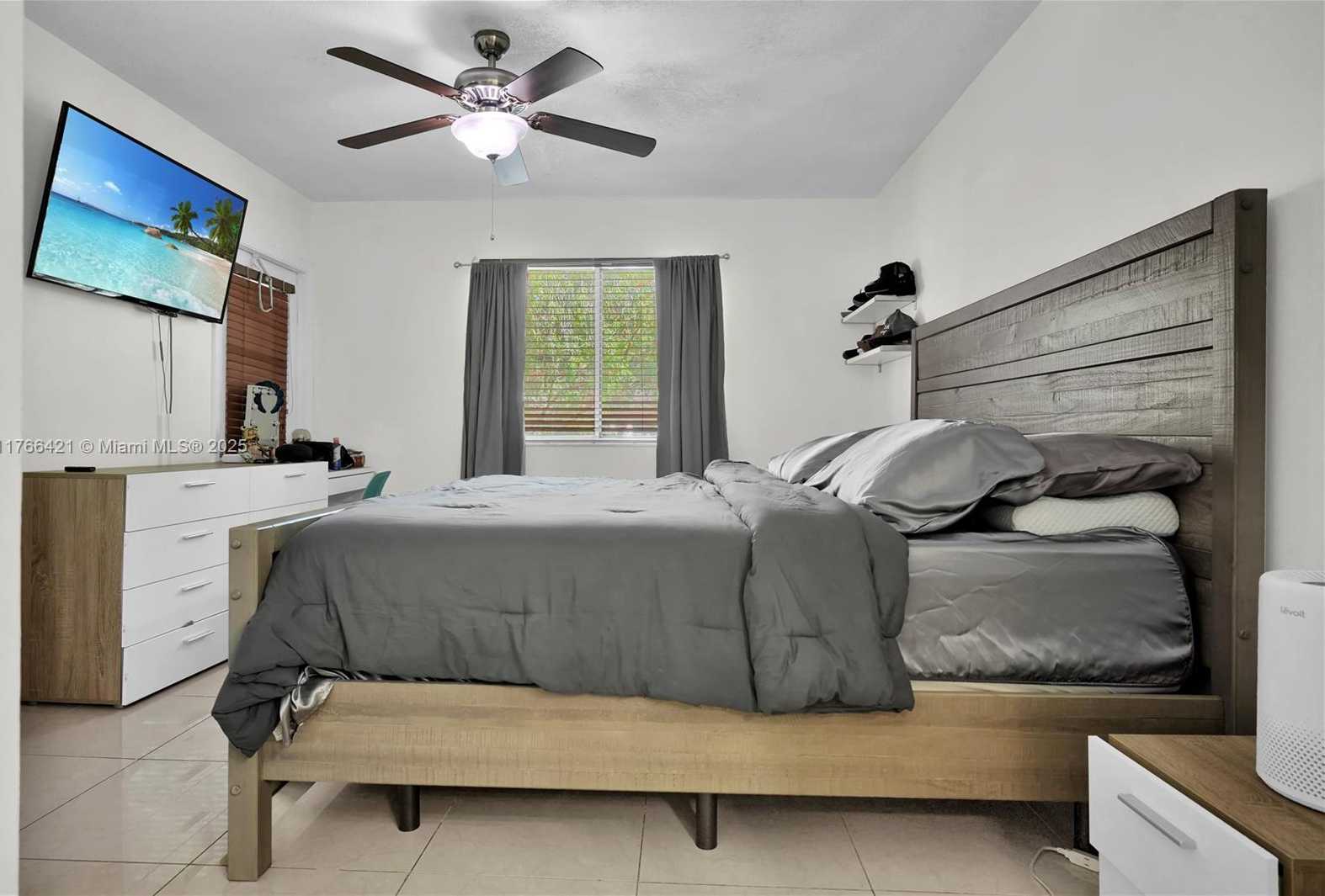 Small Image of 9503 SOUTH WEST 140 TH CT #9503, Miami Number 22