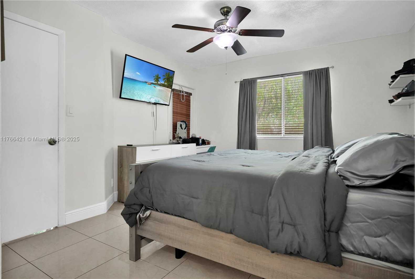 Small Image of 9503 SOUTH WEST 140 TH CT #9503, Miami Number 23
