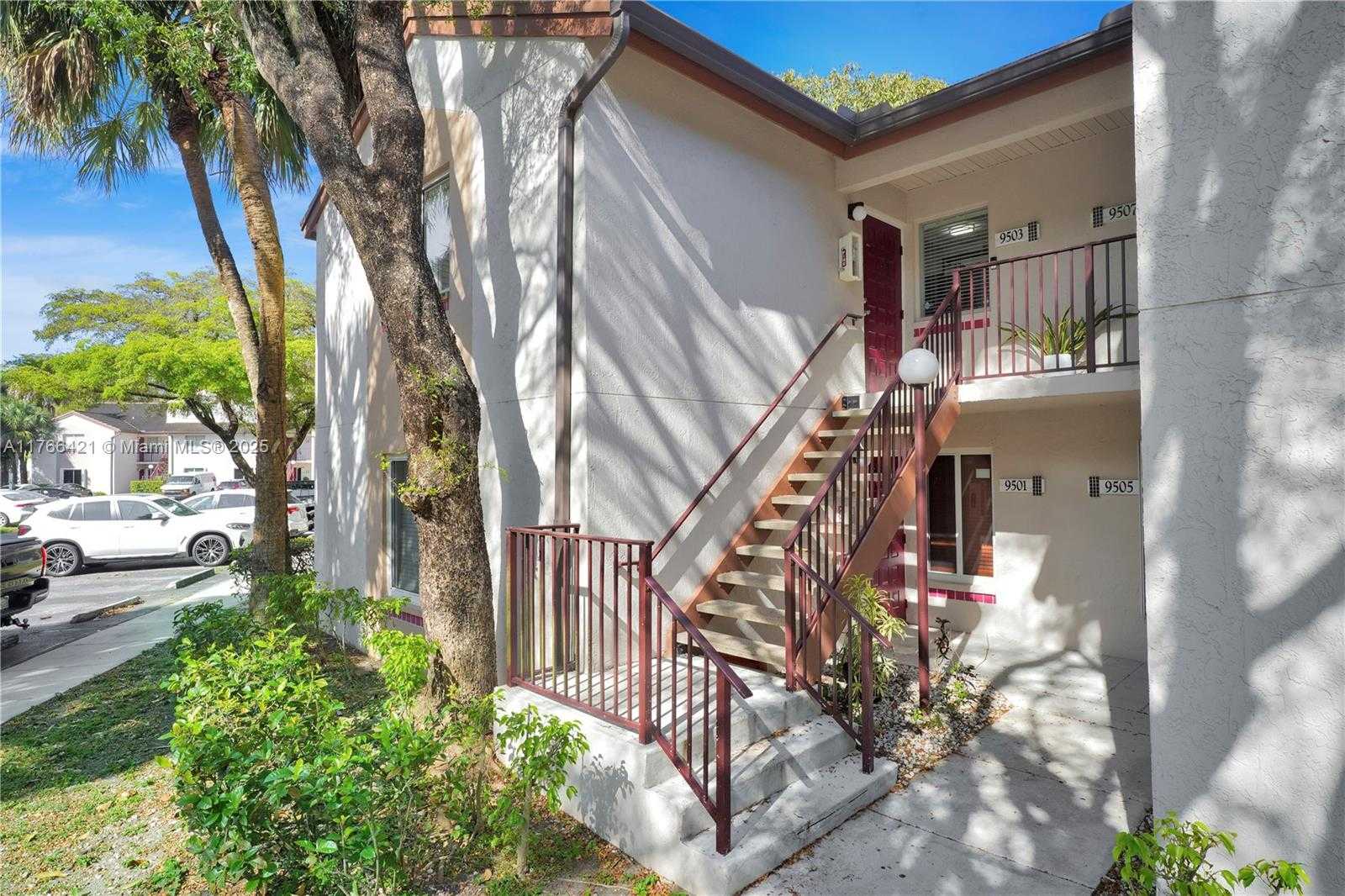 Small Image of 9503 SOUTH WEST 140 TH CT #9503, Miami Number 27