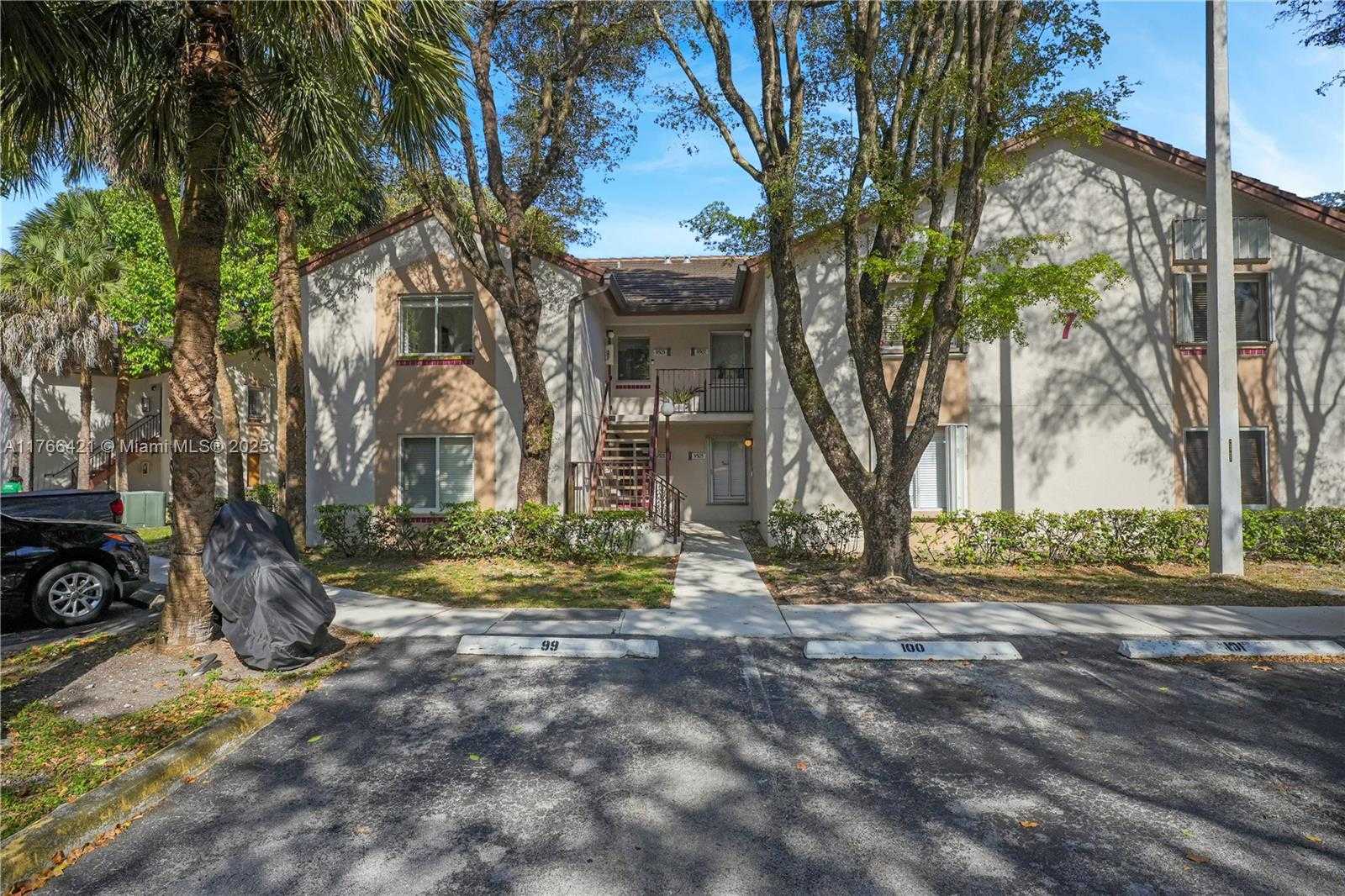 Small Image of 9503 SOUTH WEST 140 TH CT #9503, Miami Number 28