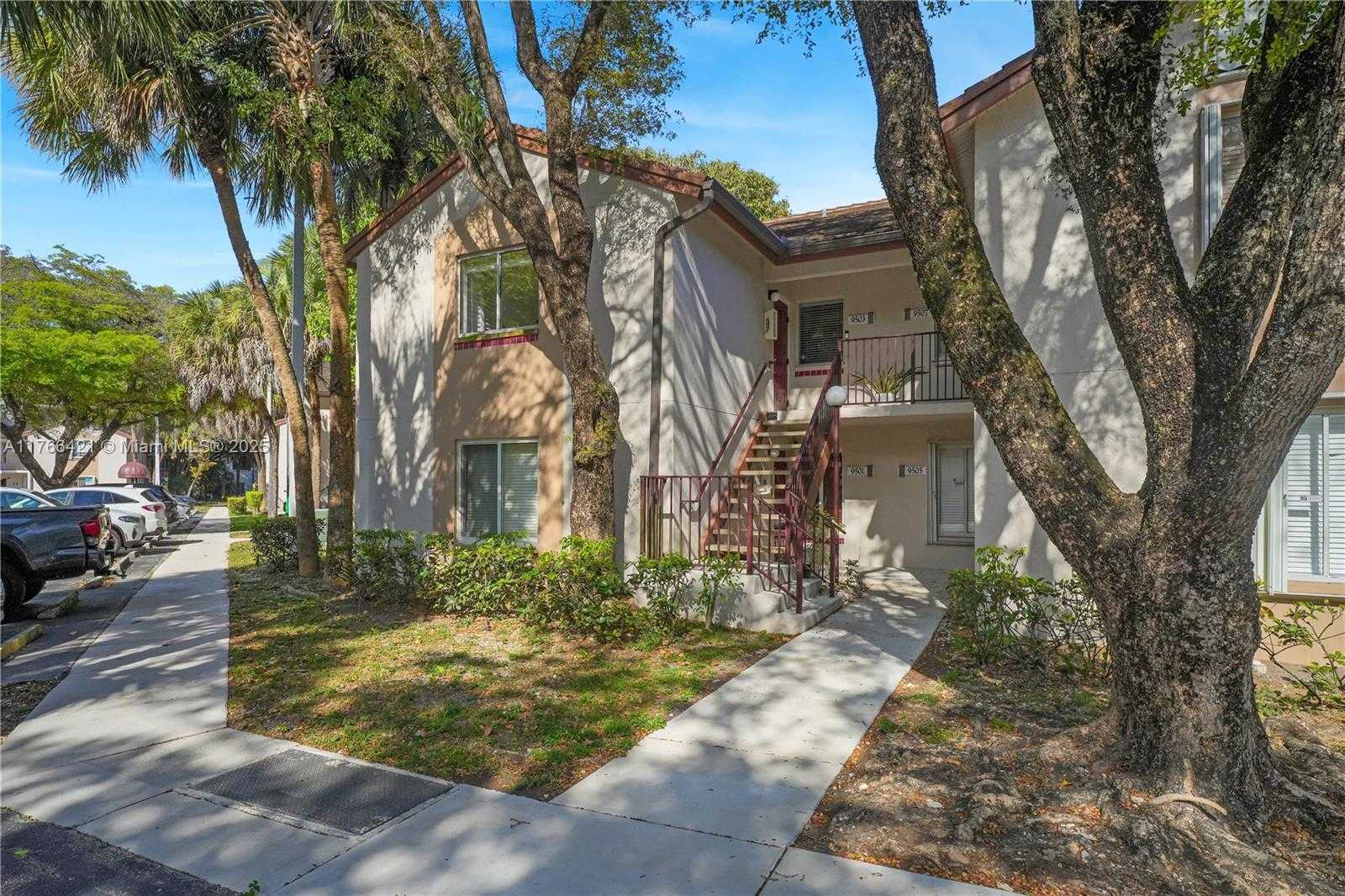 Small Image of 9503 SOUTH WEST 140 TH CT #9503, Miami Number 29