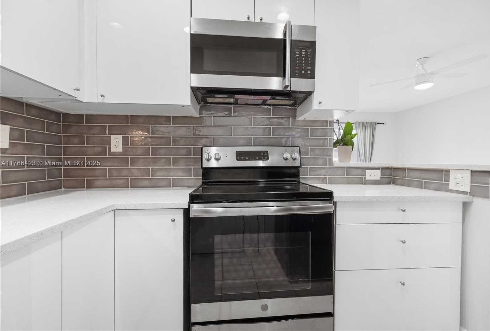 Small Image of 3040 NORTH EAST 16TH AVE #104, Oakland Park Number 15