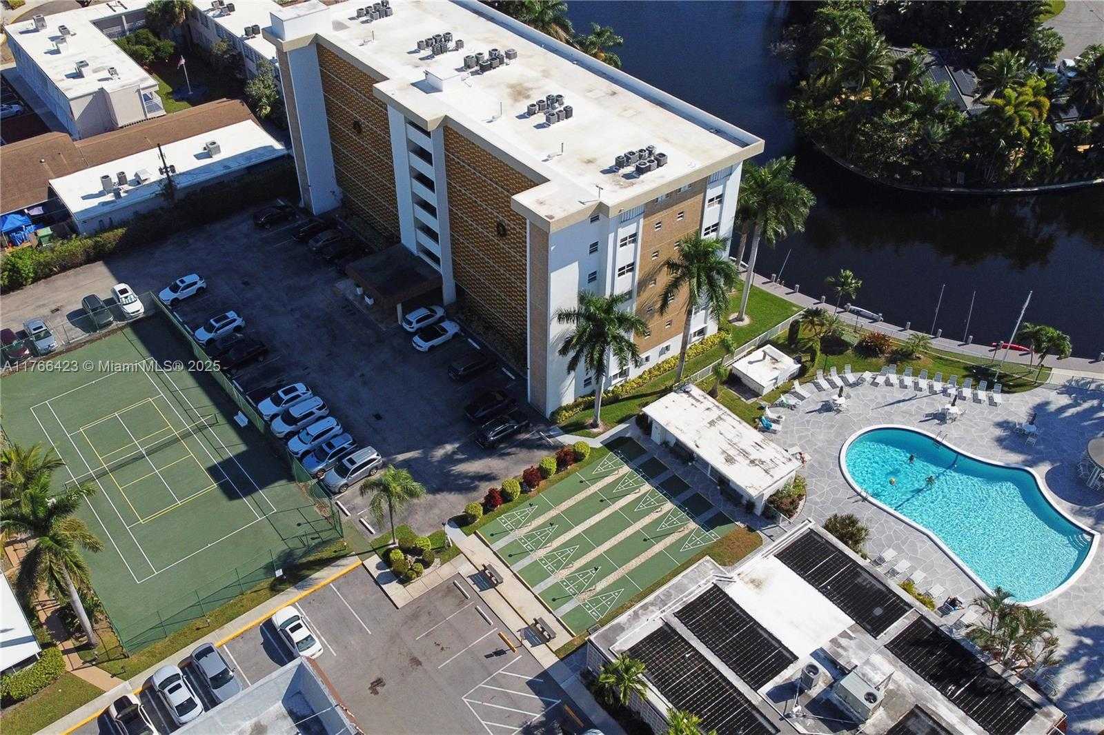 Small Image of 3040 NORTH EAST 16TH AVE #104, Oakland Park Number 31
