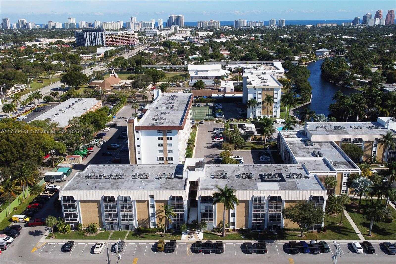Small Image of 3040 NORTH EAST 16TH AVE #104, Oakland Park Number 33