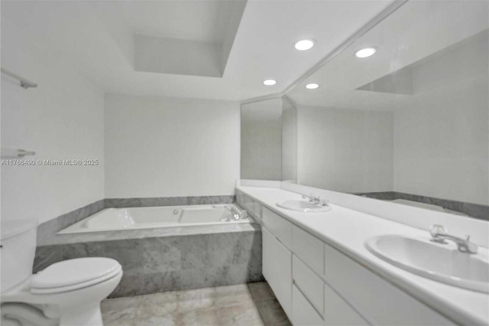 Small Image of 16425 COLLINS AVE #2715, Sunny Isles Beach Number 13
