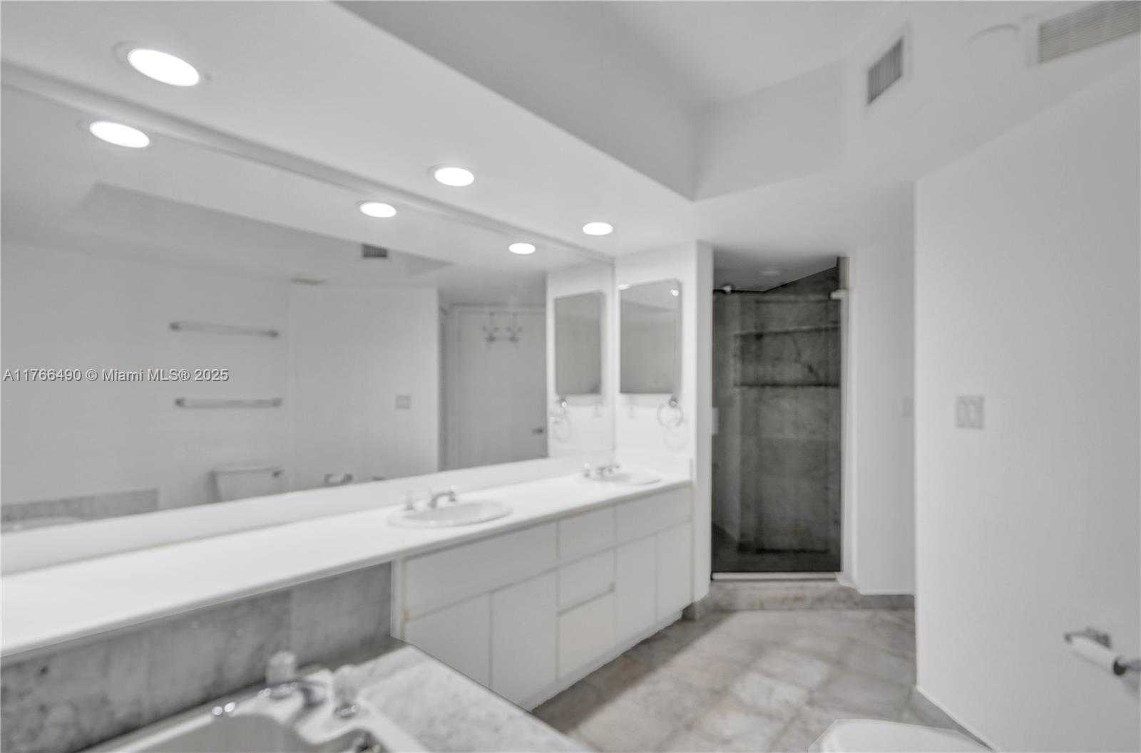 Small Image of 16425 COLLINS AVE #2715, Sunny Isles Beach Number 14