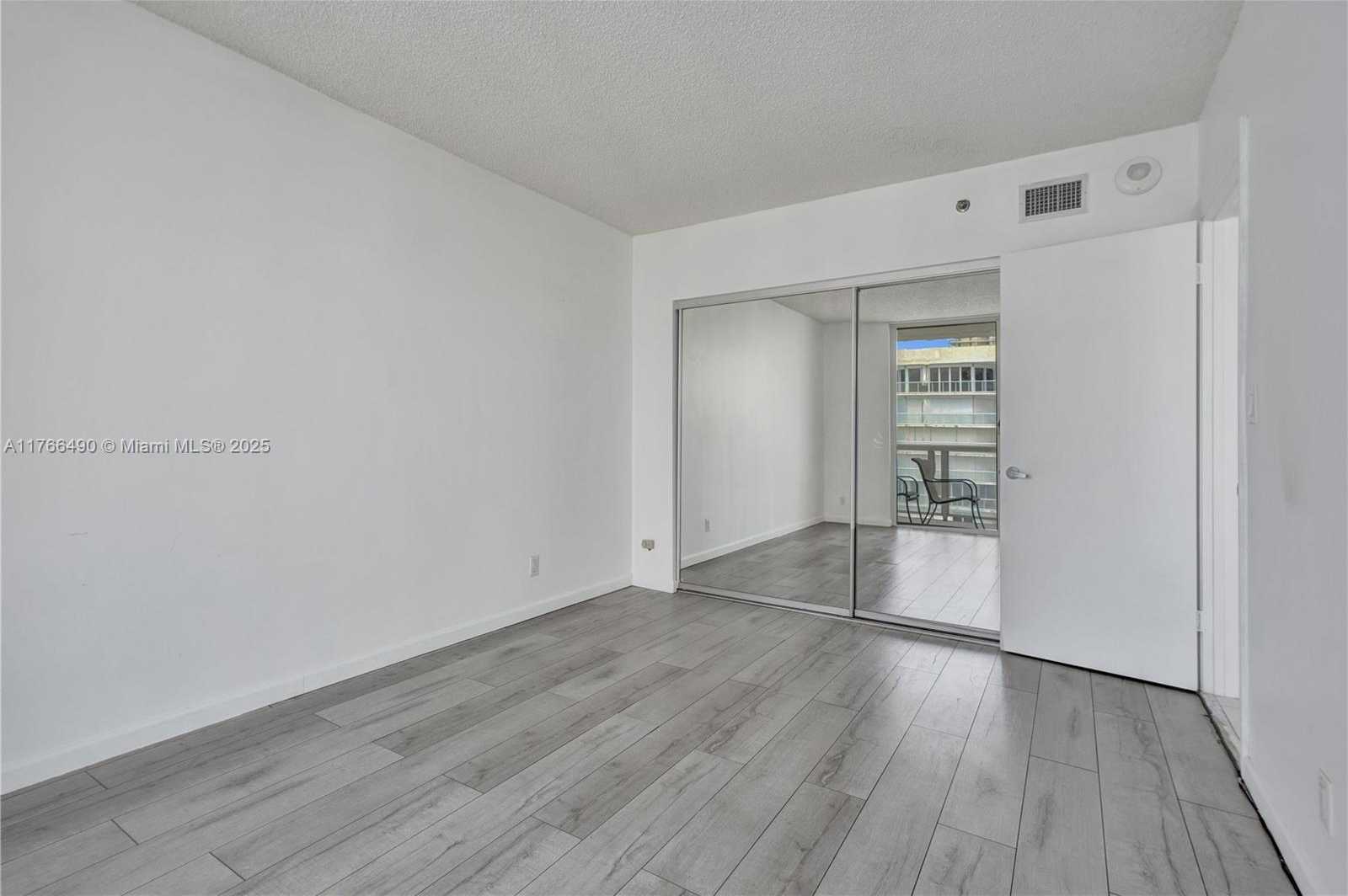 Small Image of 16425 COLLINS AVE #2715, Sunny Isles Beach Number 21