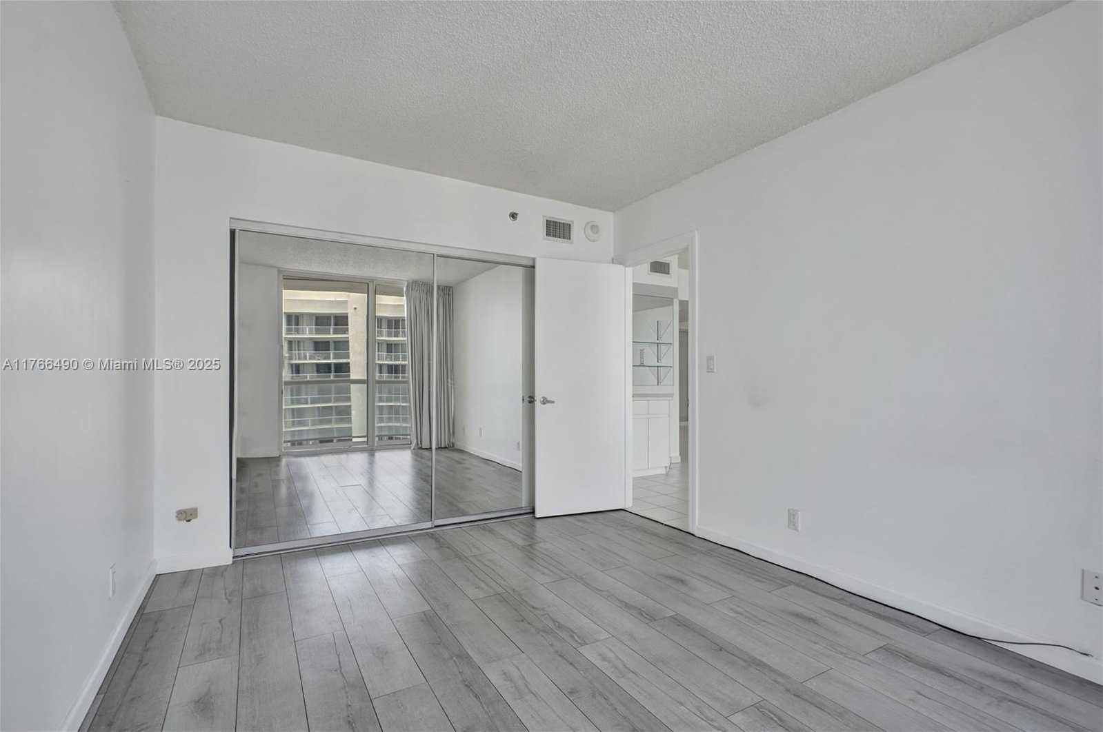 Small Image of 16425 COLLINS AVE #2715, Sunny Isles Beach Number 22