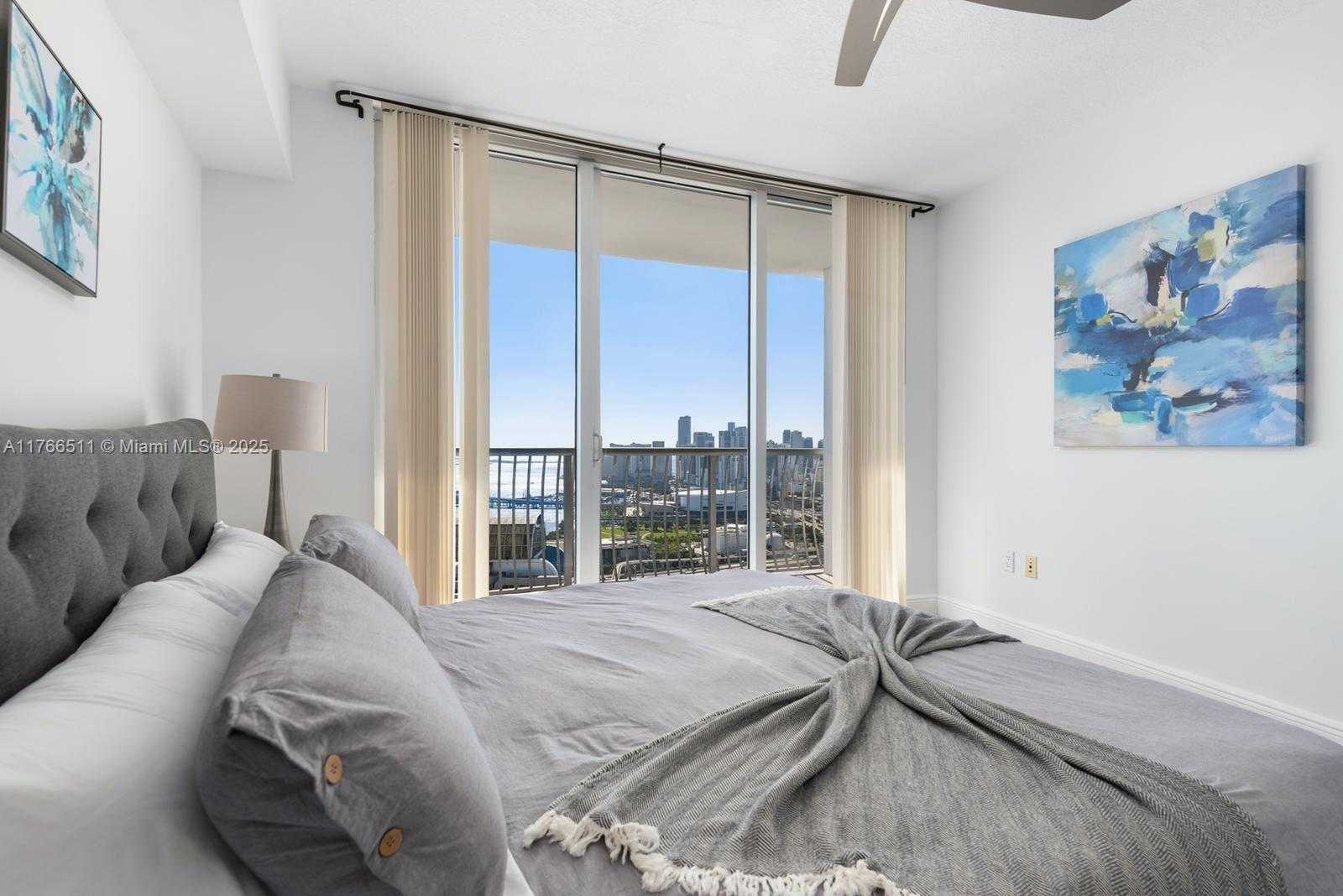 Small Image of 1750 NORTH BAYSHORE DR #4604, Miami Number 17