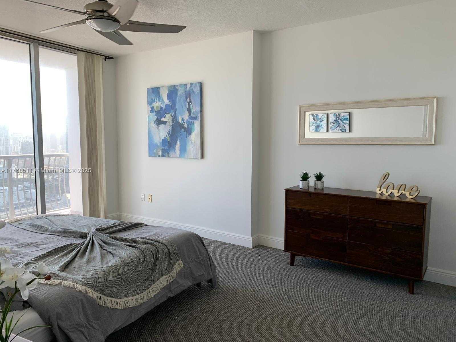 Small Image of 1750 NORTH BAYSHORE DR #4604, Miami Number 18