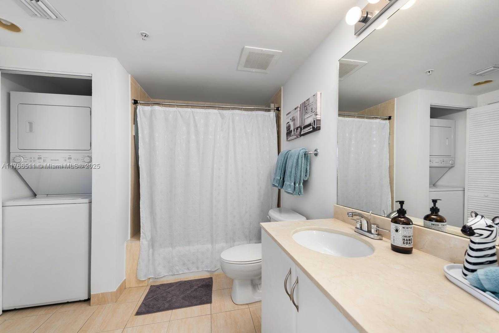 Small Image of 1750 NORTH BAYSHORE DR #4604, Miami Number 21