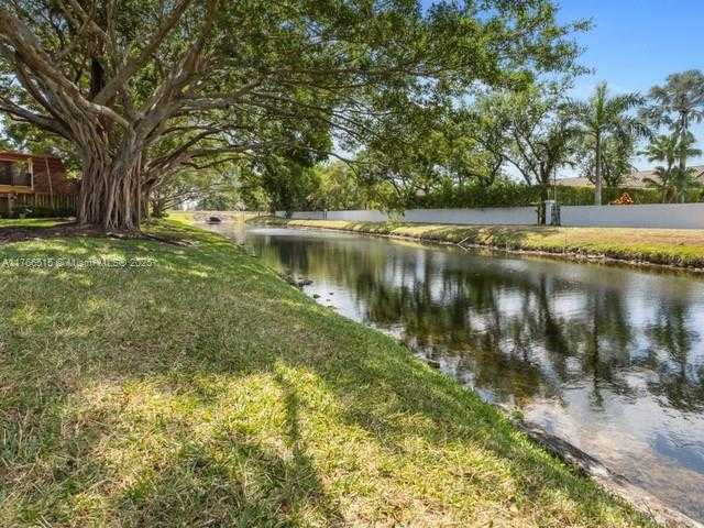 Small Image of 9927 NORTH WEST 6TH CT, Plantation Number 28