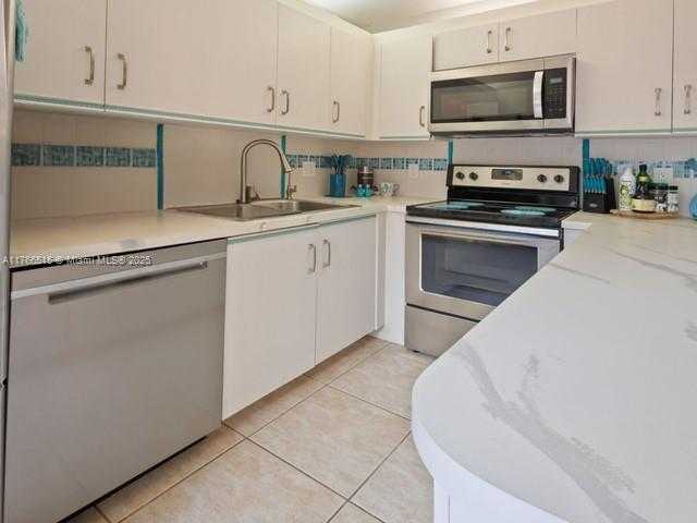 Small Image of 9927 NORTH WEST 6TH CT, Plantation Number 9