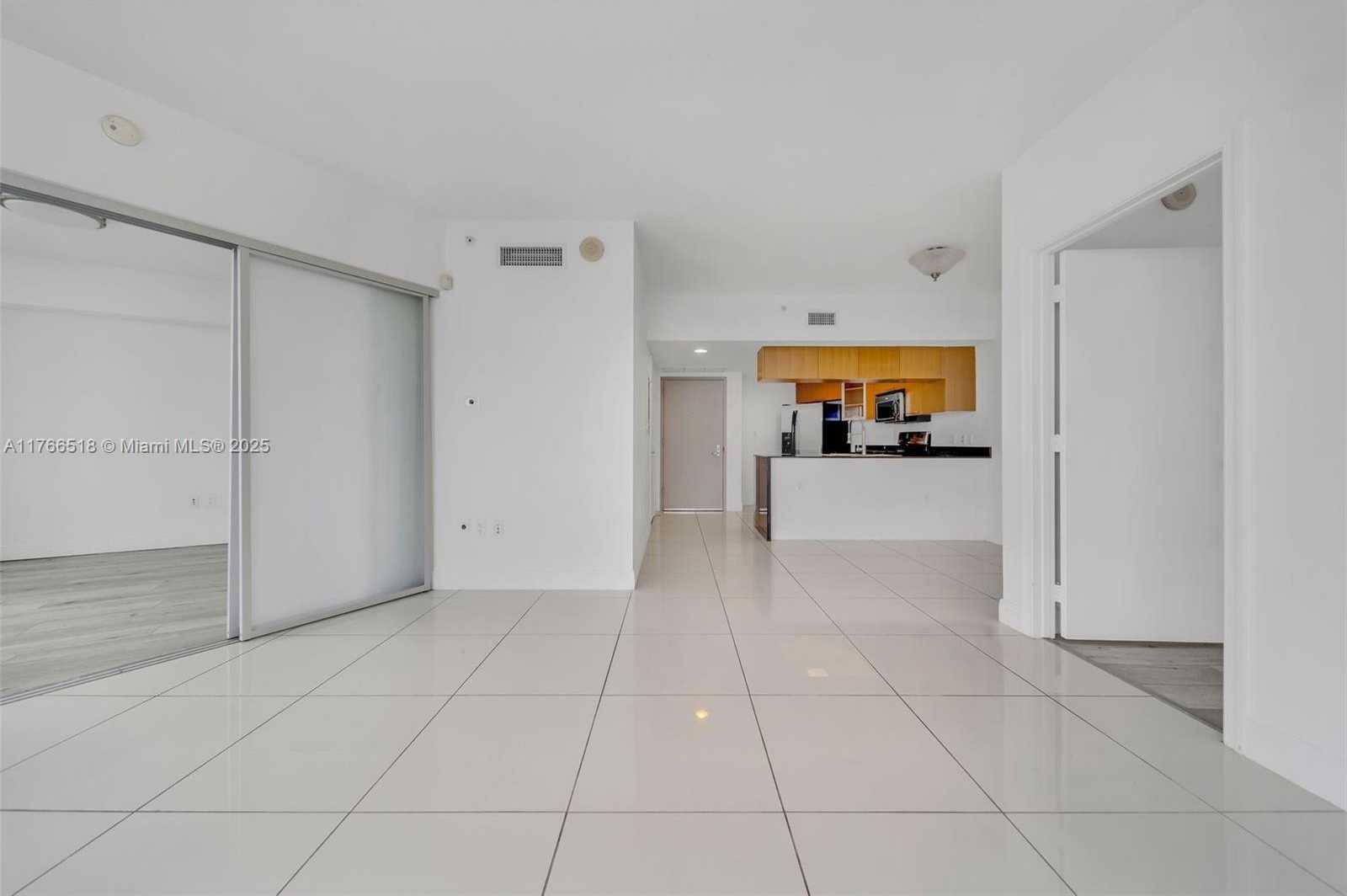 Small Image of 1750 NORTH BAYSHORE DR #2001, Miami Number 10