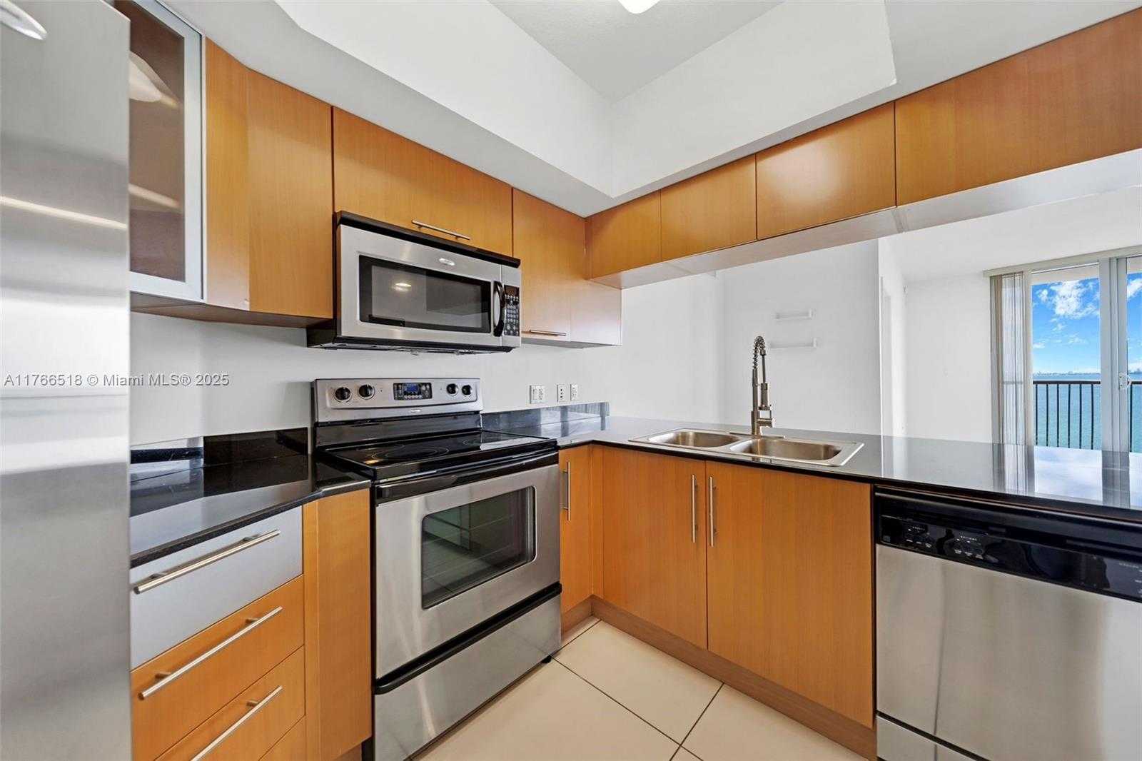 Small Image of 1750 NORTH BAYSHORE DR #2001, Miami Number 12