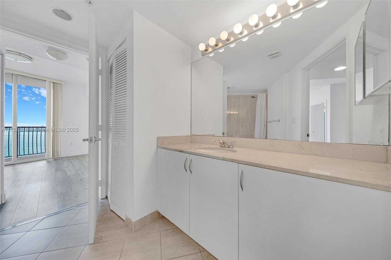 Small Image of 1750 NORTH BAYSHORE DR #2001, Miami Number 15