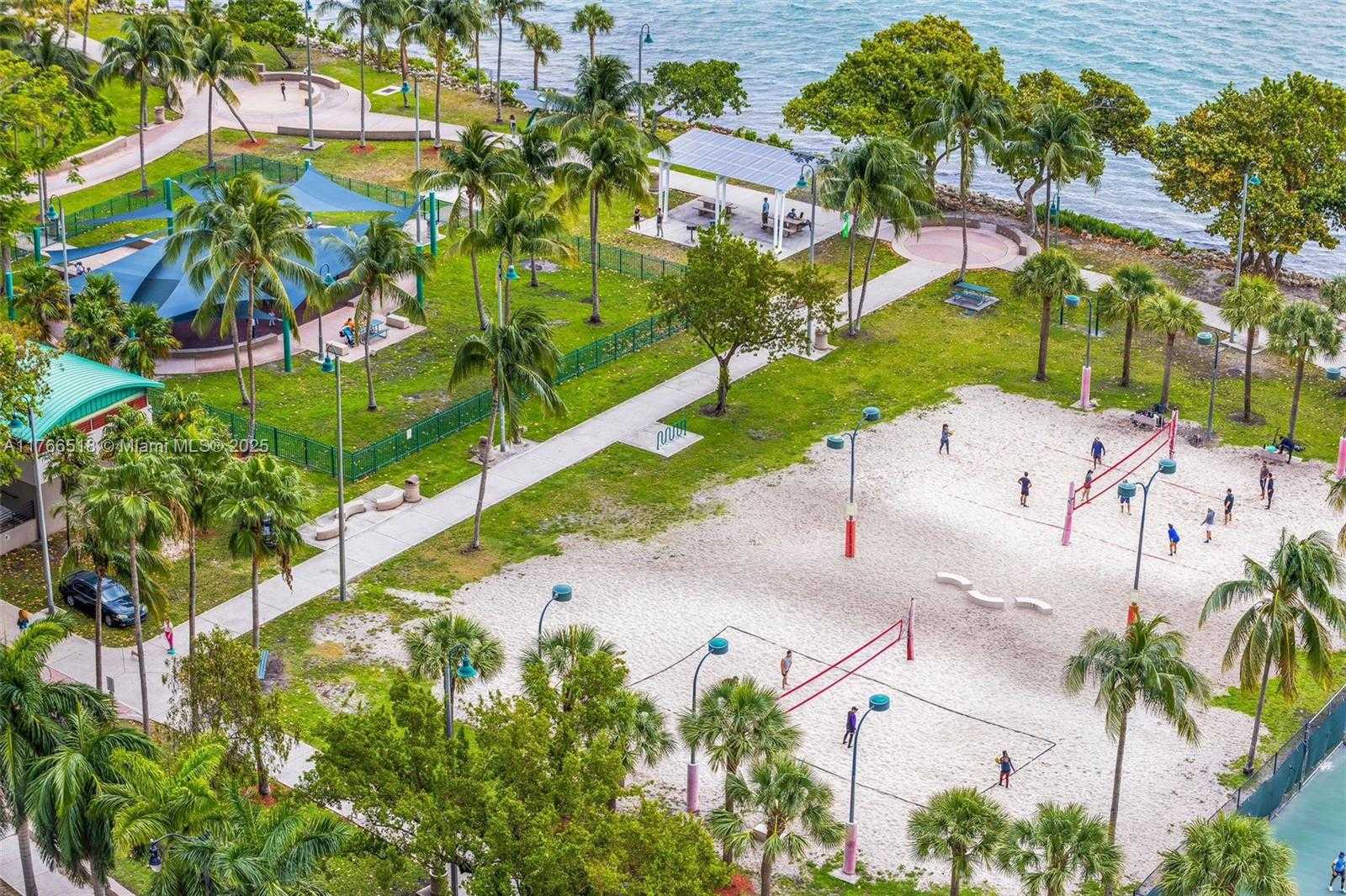Small Image of 1750 NORTH BAYSHORE DR #2001, Miami Number 30