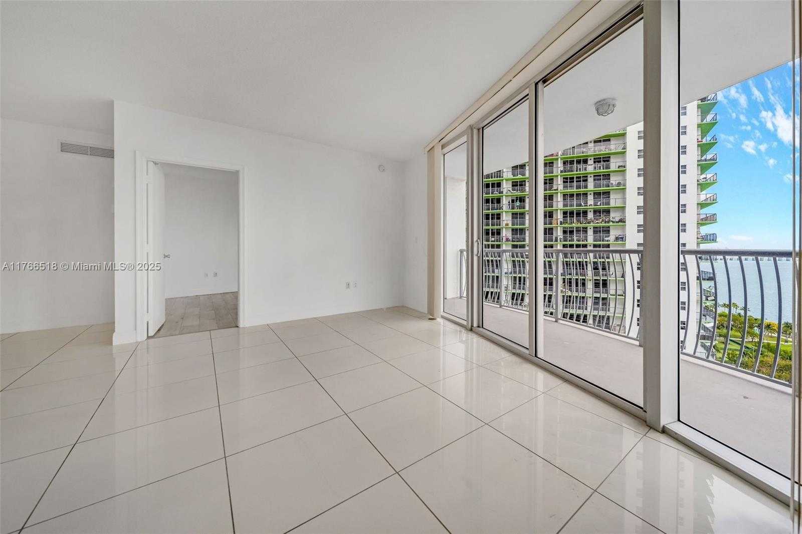 Small Image of 1750 NORTH BAYSHORE DR #2001, Miami Number 6