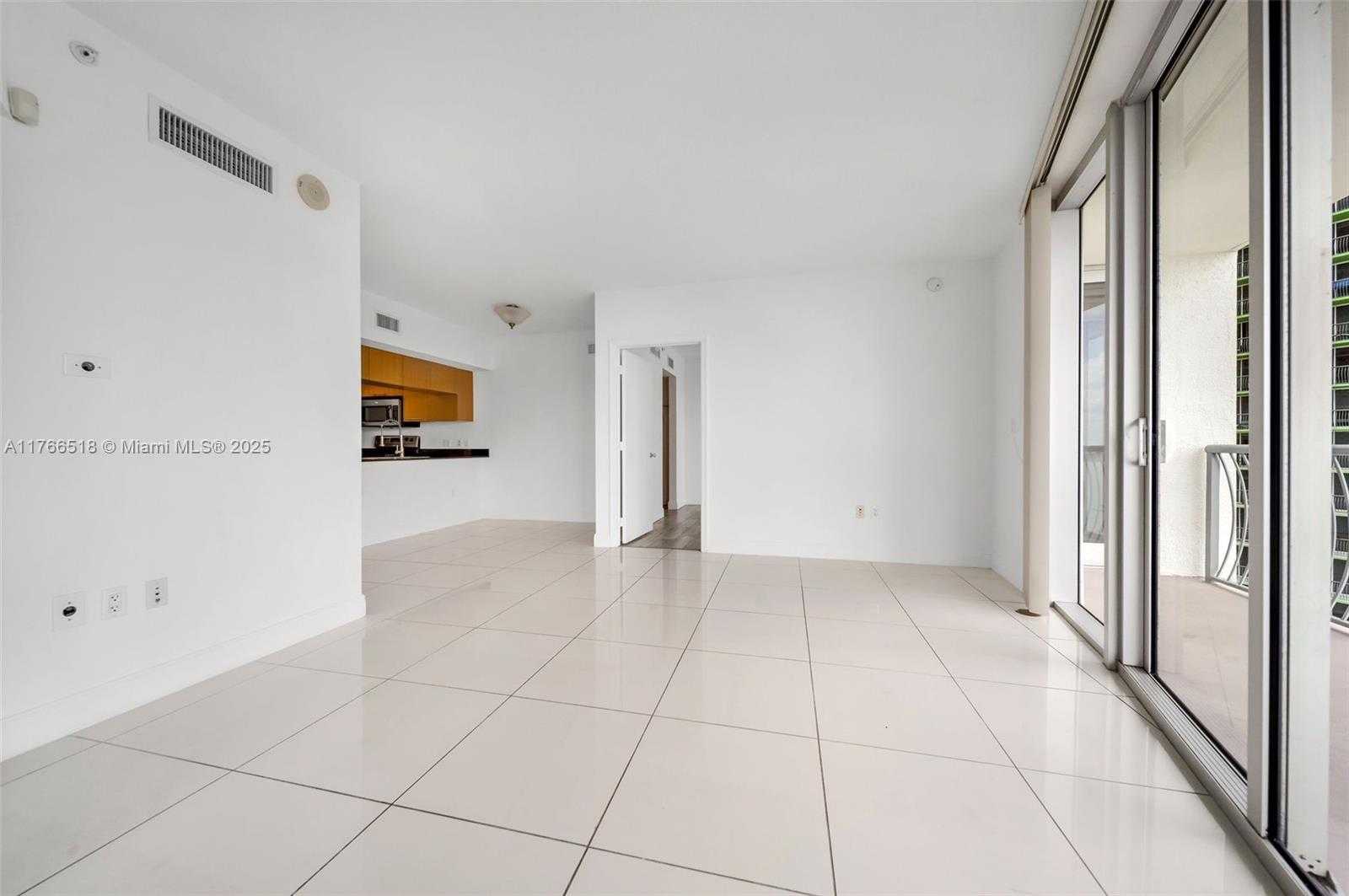 Small Image of 1750 NORTH BAYSHORE DR #2001, Miami Number 8
