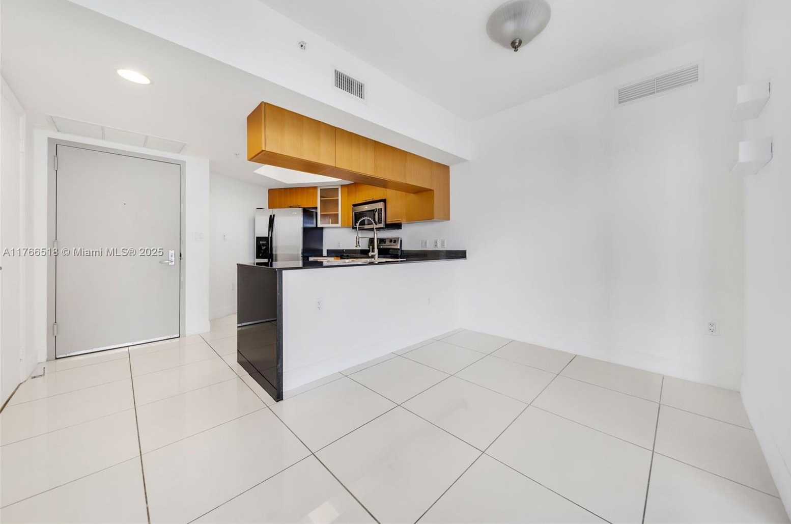 Small Image of 1750 NORTH BAYSHORE DR #2001, Miami Number 9