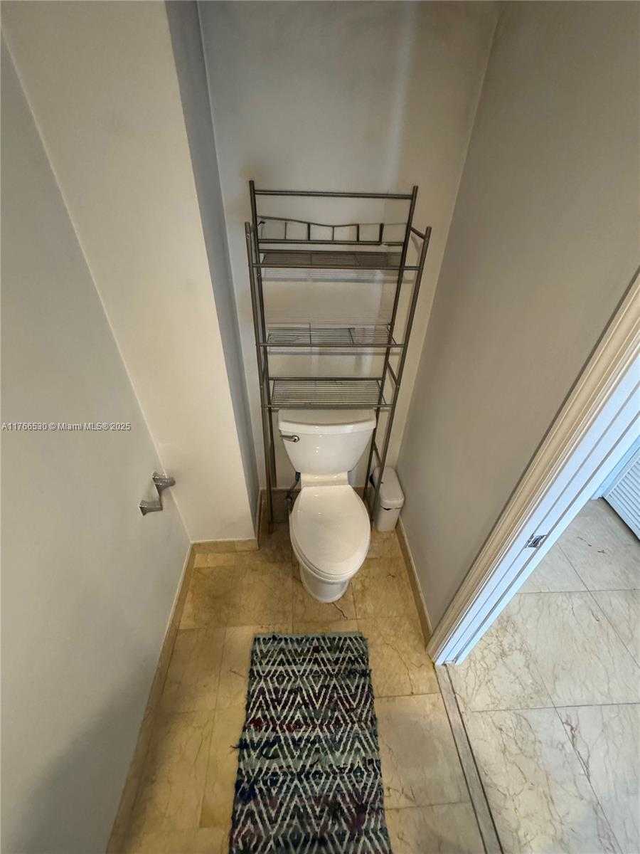 Small Image of 6917 COLLINS AVE #520, Miami Beach Number 12