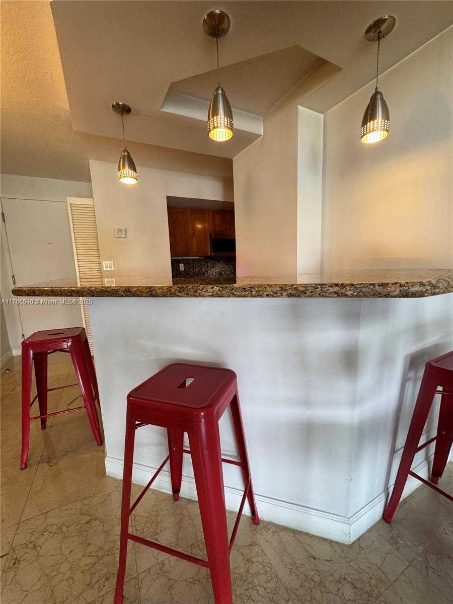 Small Image of 6917 COLLINS AVE #520, Miami Beach Number 14