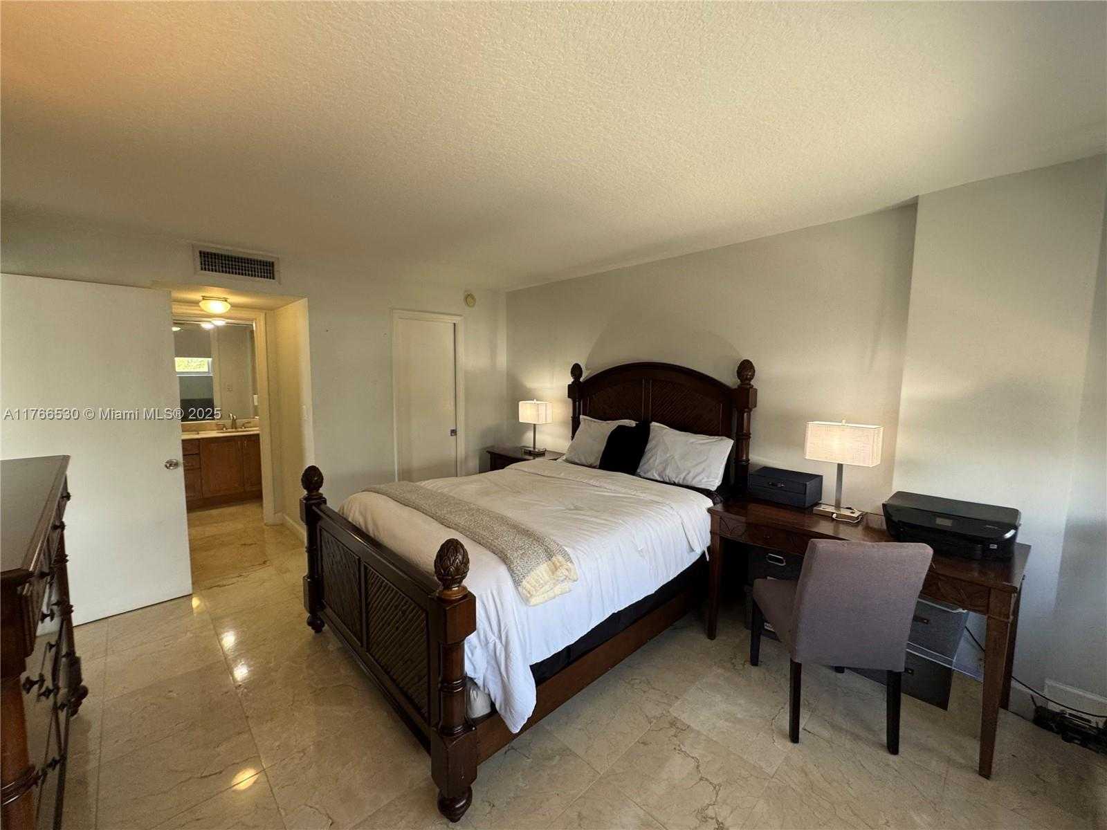 Small Image of 6917 COLLINS AVE #520, Miami Beach Number 21