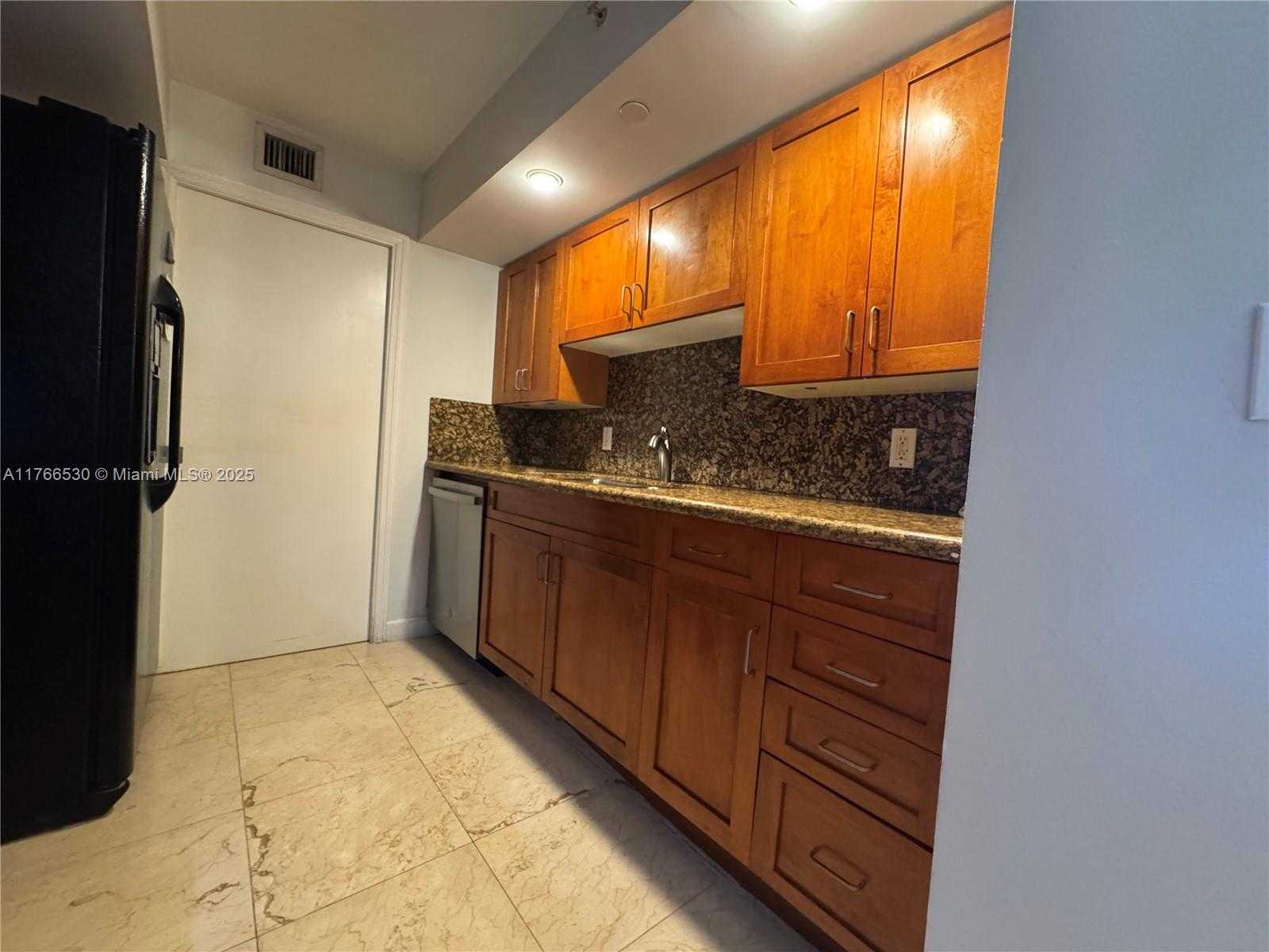 Small Image of 6917 COLLINS AVE #520, Miami Beach Number 6
