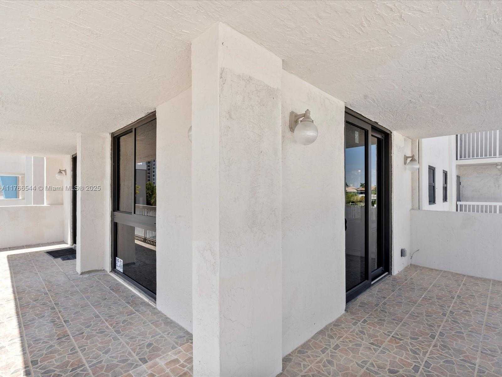 Small Image of 1500 SOUTH OCEAN DR #3G, Hollywood Number 30