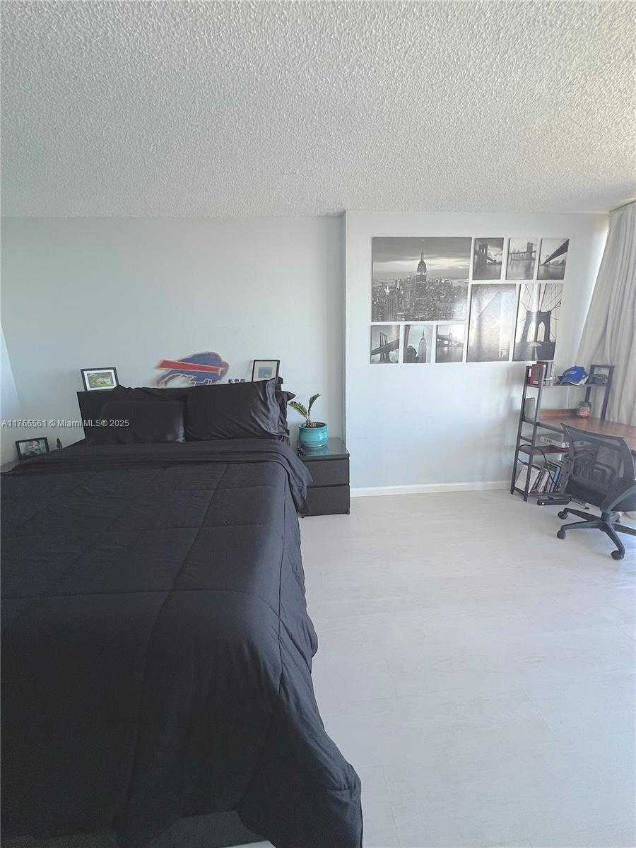 Small Image of 7601 EAST TREASURE DR #2412, North Bay Village Number 28