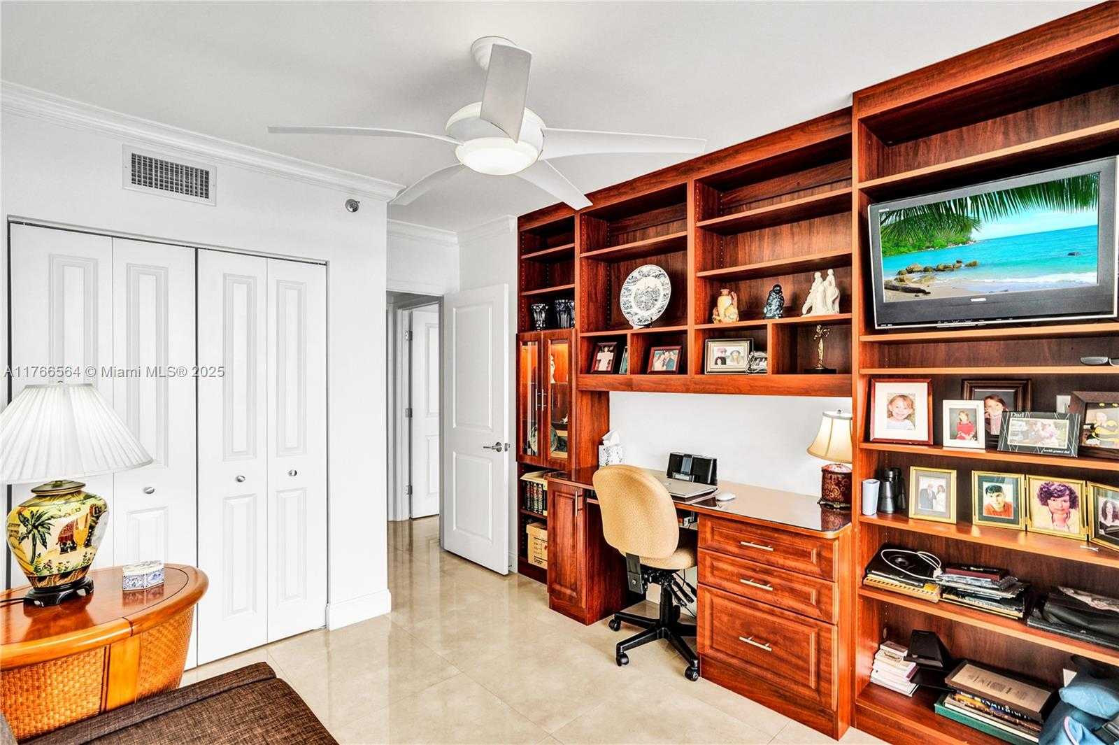Small Image of 1000 ISLAND BLVD #2107, Aventura Number 29