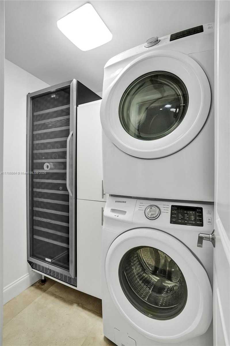 Small Image of 1000 ISLAND BLVD #2107, Aventura Number 33
