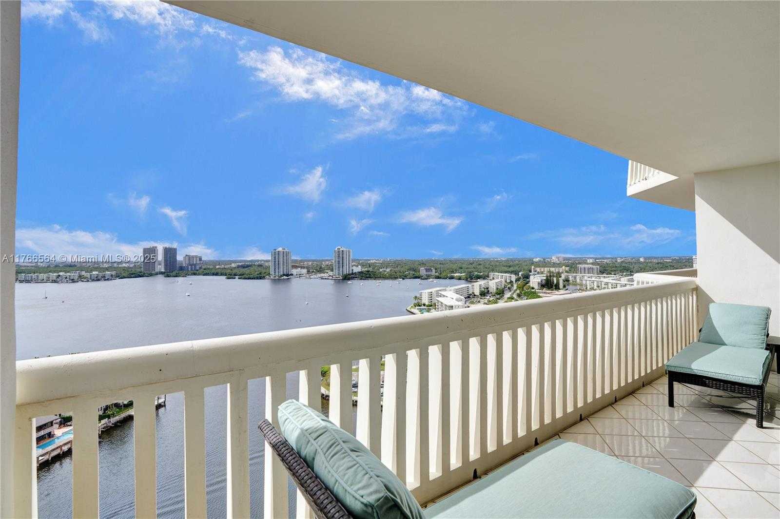 Small Image of 1000 ISLAND BLVD #2107, Aventura Number 37