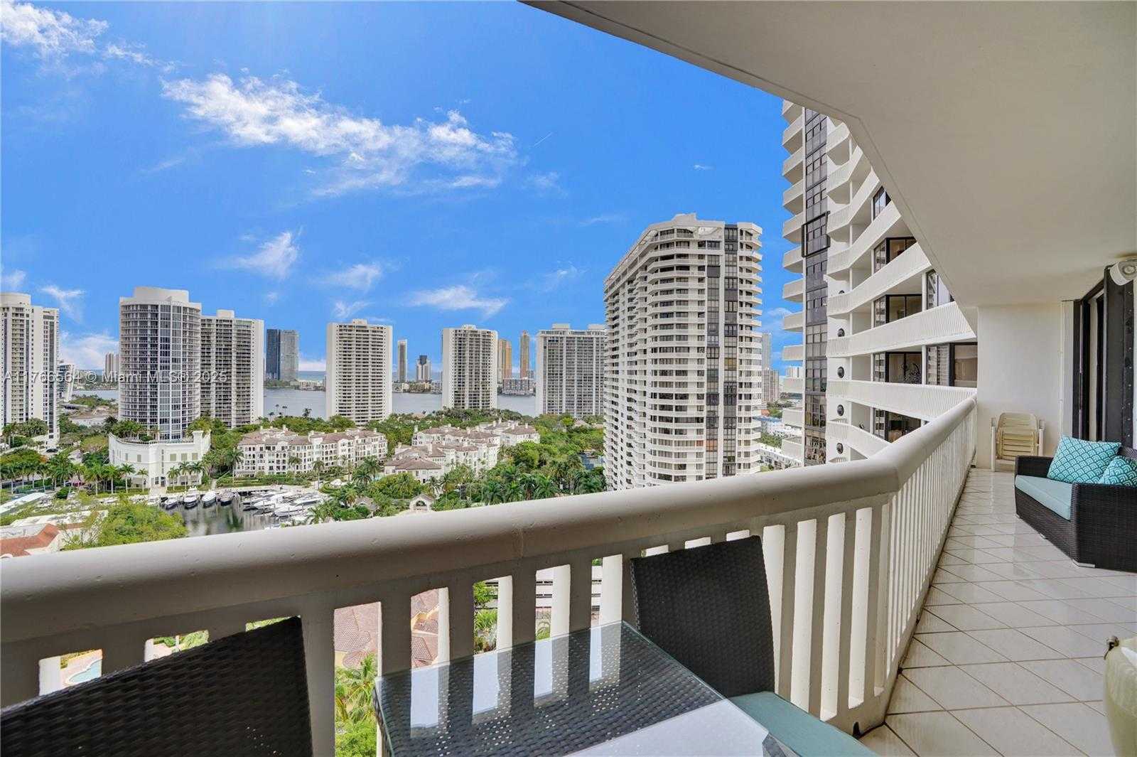 Small Image of 1000 ISLAND BLVD #2107, Aventura Number 42