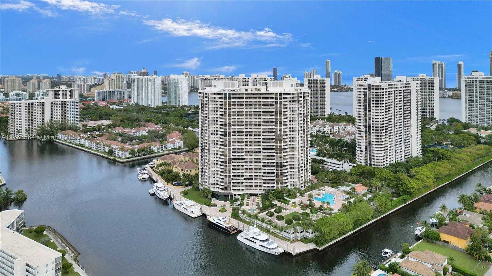 Small Image of 1000 ISLAND BLVD #2107, Aventura Number 59