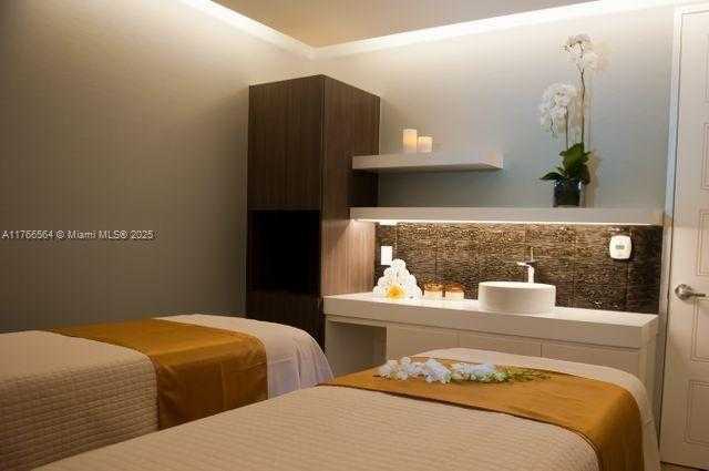 Small Image of 1000 ISLAND BLVD #2107, Aventura Number 66