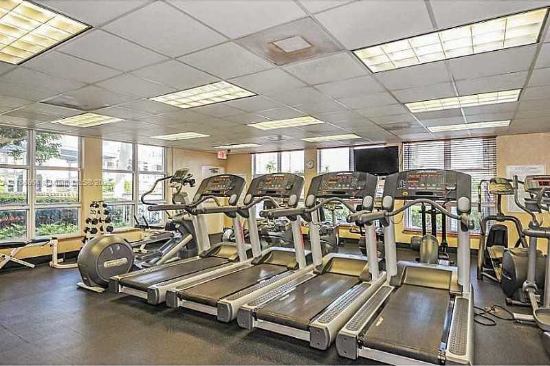 Small Image of 1000 ISLAND BLVD #2107, Aventura Number 67