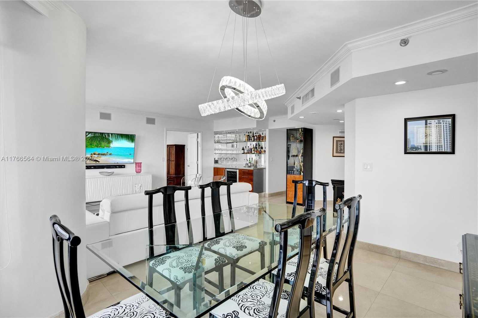 Small Image of 1000 ISLAND BLVD #2107, Aventura Number 8