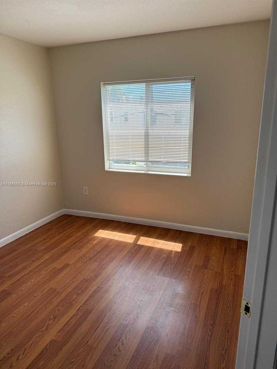 Small Image of 228 NORTH WEST 84TH ST #228, Miami Number 13